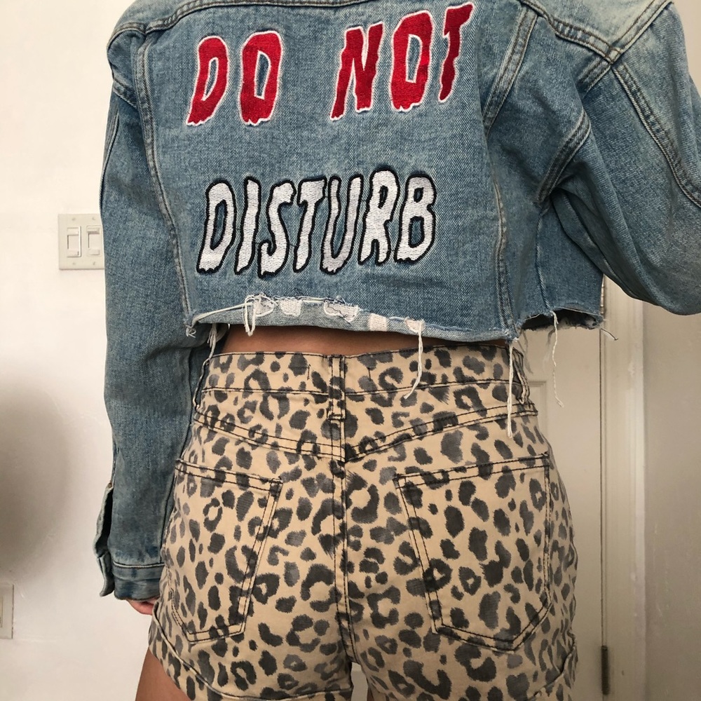 Cropped denim jacket